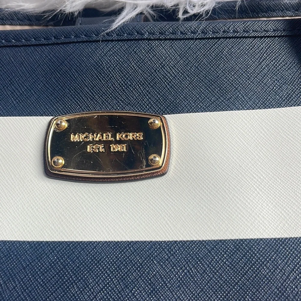 Michael Kors Tote - Picture 2 of 7